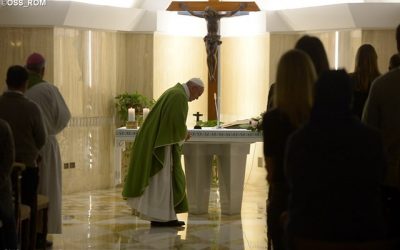 Papa: A oração faz milagres.