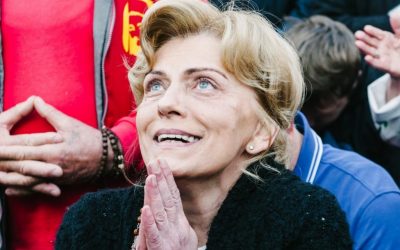 Mensagem da Rainha da Paz, dada pela vidente Miriana, 02 de maio de 2019.